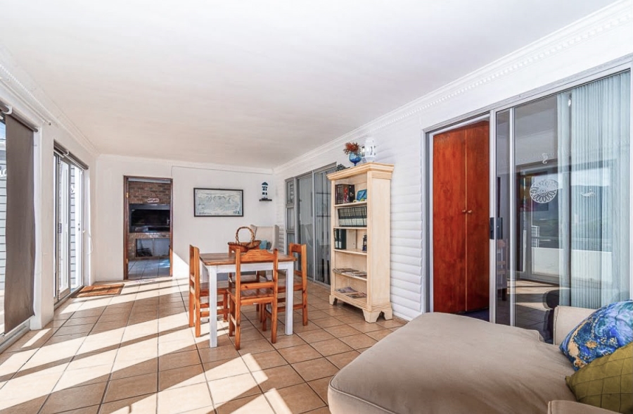 7 Bedroom Property for Sale in Kleinbaai Western Cape